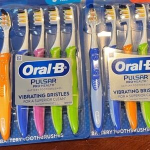 Oral-B Pulsar Vibrating Toothbrush Set